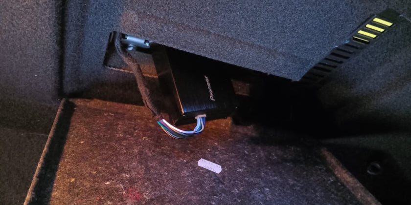 Mercedes W211 Extrapoweramp, Pioneer GM-D1004 Auto 4-Kanal Endstufe Verstärker